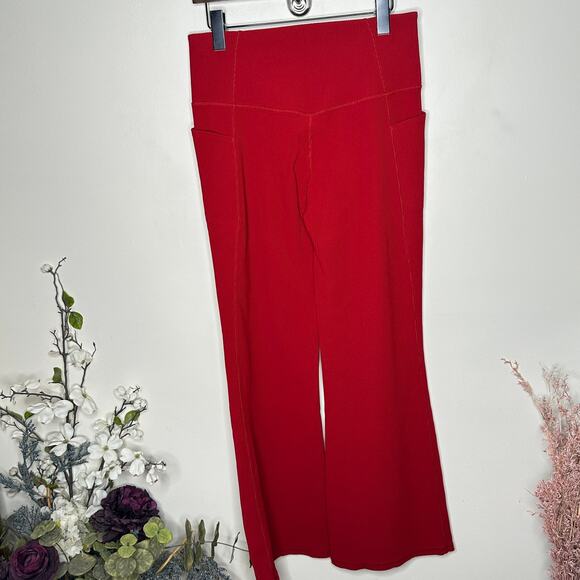 ATHLETA Salutation Stash Ribbed Flare Pant Candy Red Sz L {W47} - Picture 5 of 6
